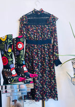 Load image into Gallery viewer, Anna Sui Dark Floral Dress Size 0
