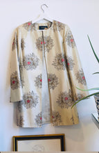Load image into Gallery viewer, Dana Buchman Silk Trench Size 4
