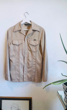 Load image into Gallery viewer, Vintage Wrangler Cowboy Shirt L
